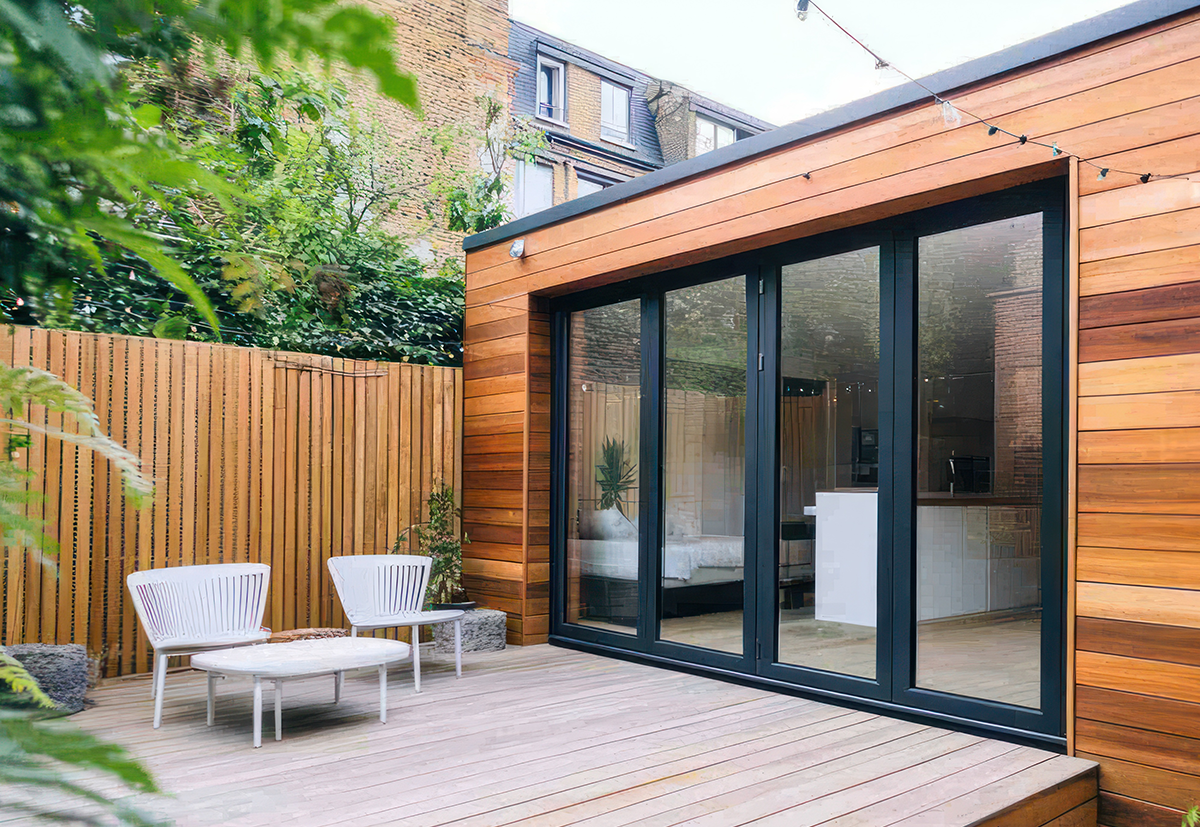 Painting exterior flats in Edinburgh